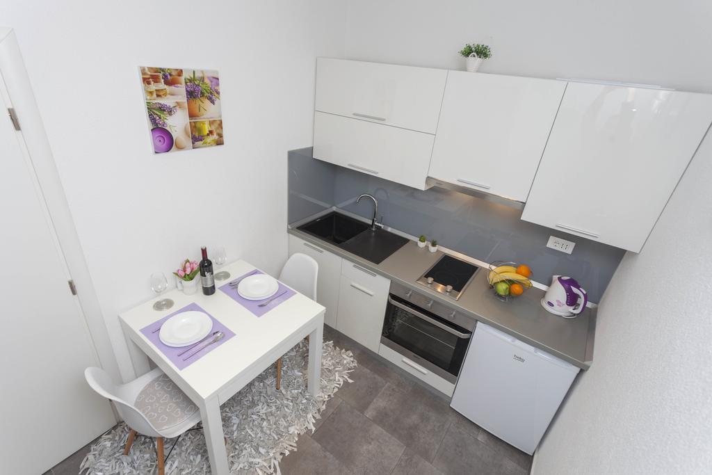 Apartmani Marina Makarska Exteriör bild