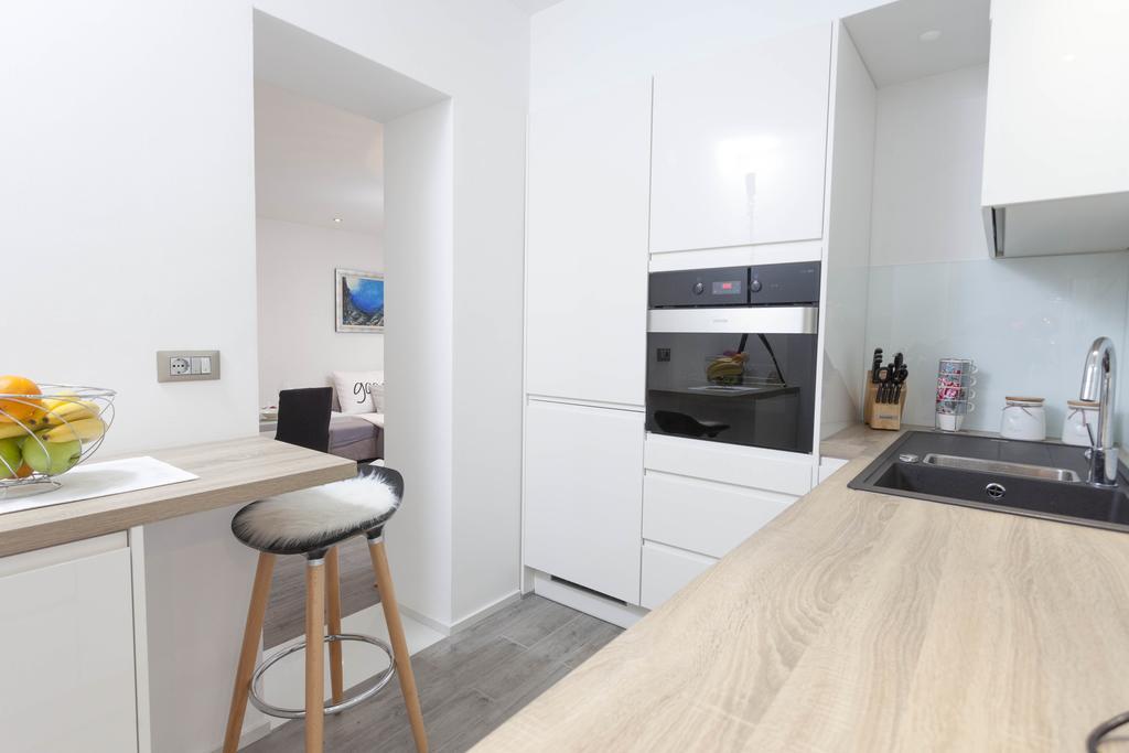 Apartmani Marina Makarska Exteriör bild