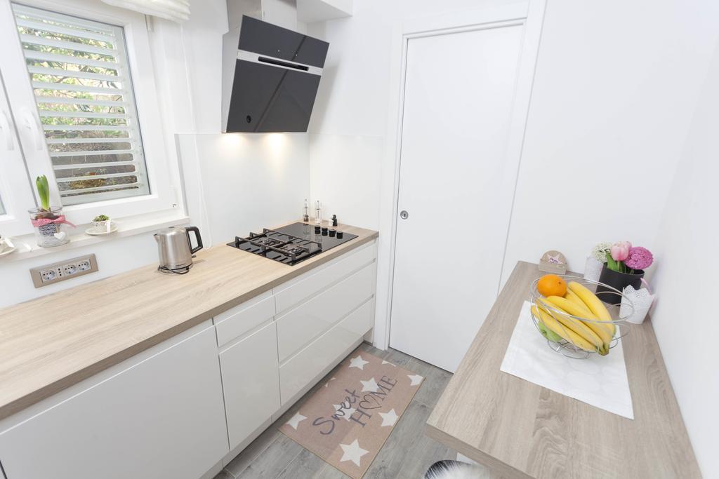 Apartmani Marina Makarska Exteriör bild