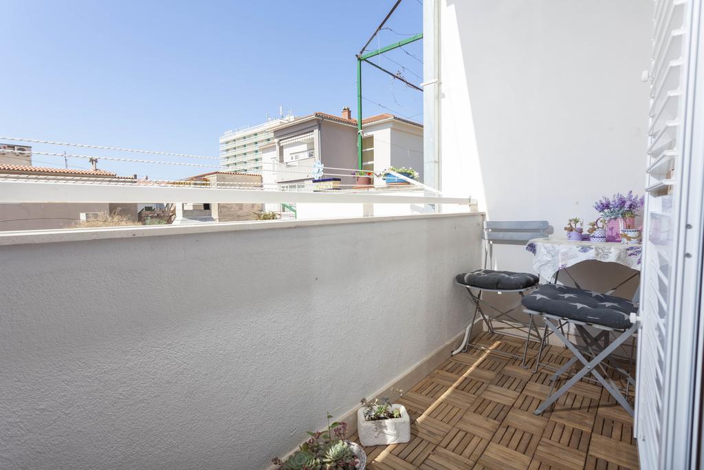 Apartmani Marina Makarska Exteriör bild