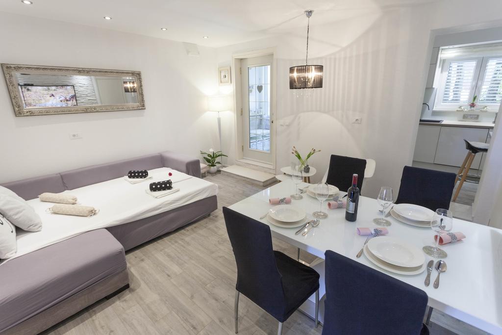Apartmani Marina Makarska Exteriör bild