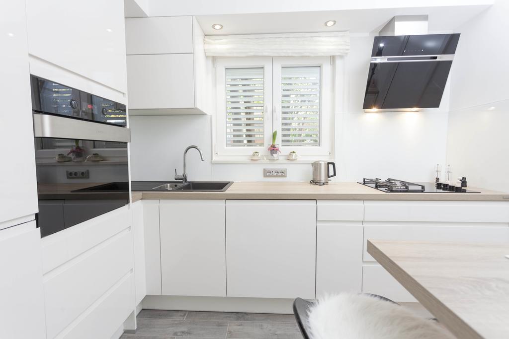 Apartmani Marina Makarska Exteriör bild