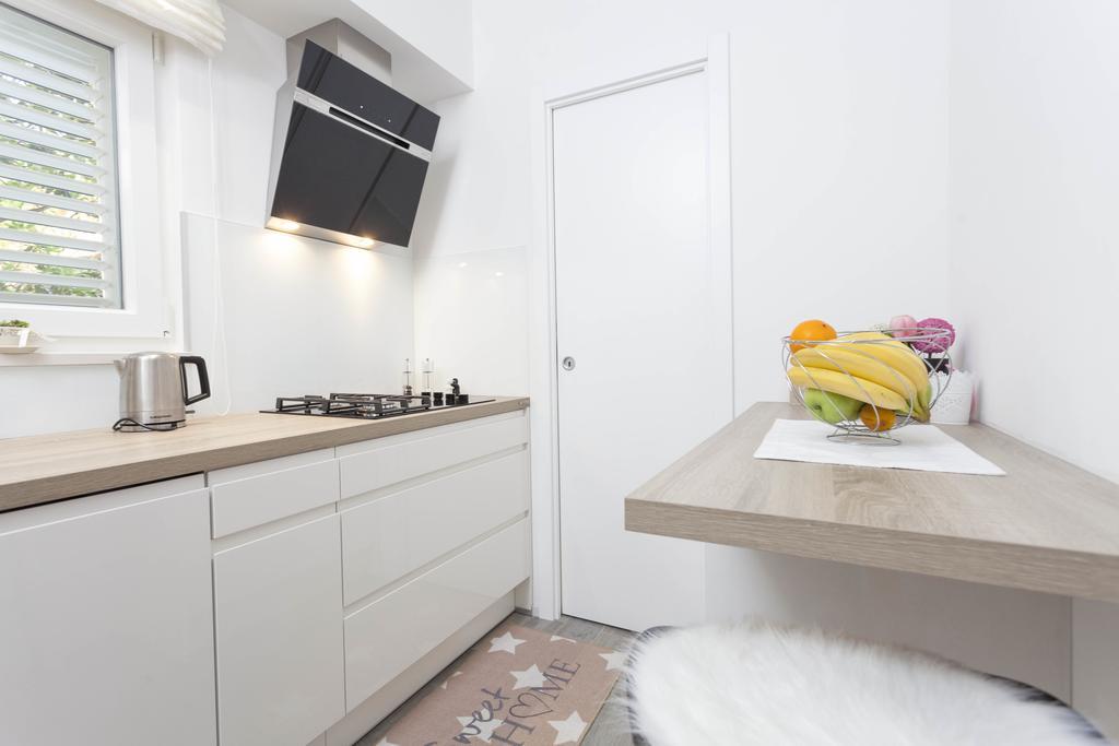 Apartmani Marina Makarska Exteriör bild